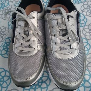 Foot Saver sneakers